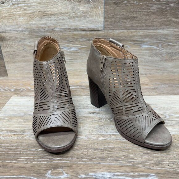 Report Aquarium Taupe Open Toe Lazer Cut Ankle Shoes Women's Size 7 - Picture 5 of 5